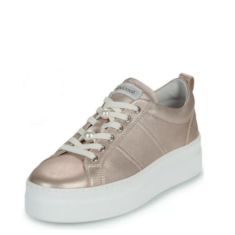 Baskets dorées à plateforme NeroGiardini pour femme. Référence : E15312D 675 Saturn. Disponible chez Chauss'Family magasin de chaussures à Issoire.