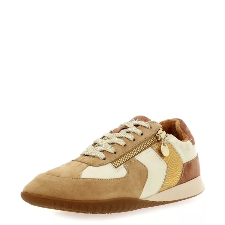 Baskets beiges de la marque Mam'Zelle. Référence : CSGLO31 Dandin Nude Or. Disponible chez Chauss'Family magasin de chaussures à Issoire.