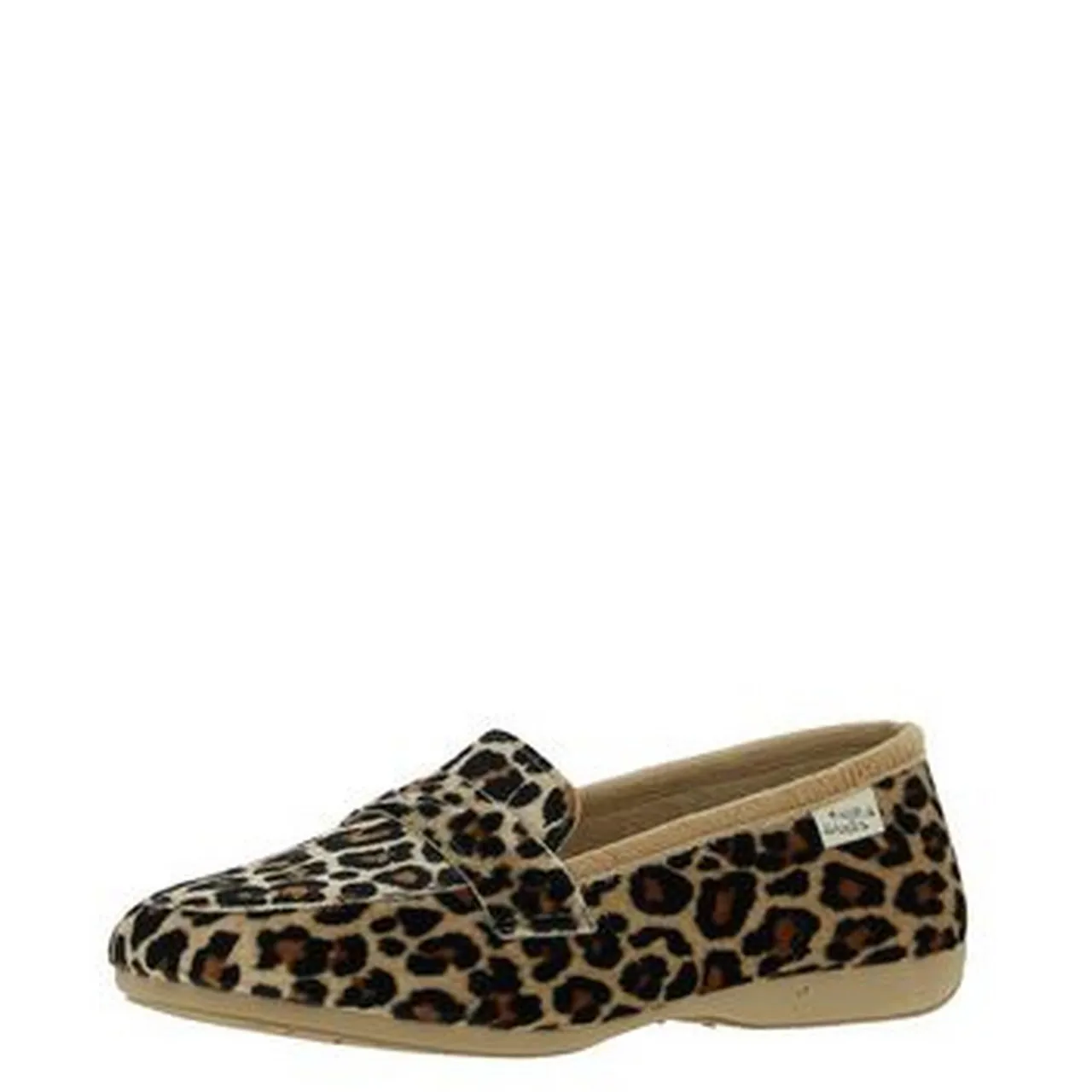 Pantoufles léopard pour femme de la marque La maison de l'espadrille. Référence 6057 Léopard . Disponible chez Chauss'Family magasin chaussures Issoire.