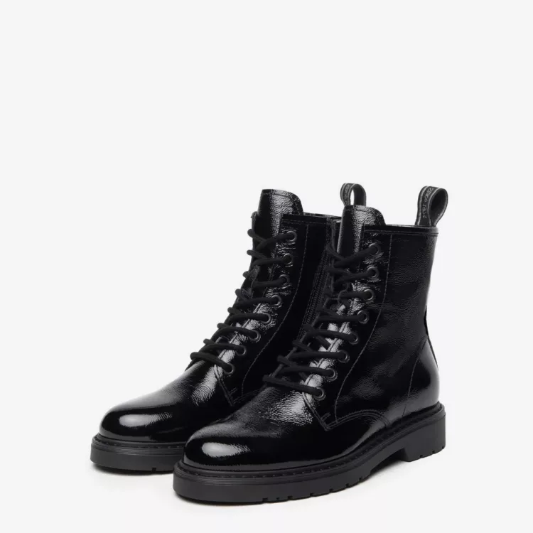 Bottines noires vernies femme marque NeroGiardini. Référence I309180D 100 Nero. Disponible chez Chauss'Family magasin de chaussures à Issoire.