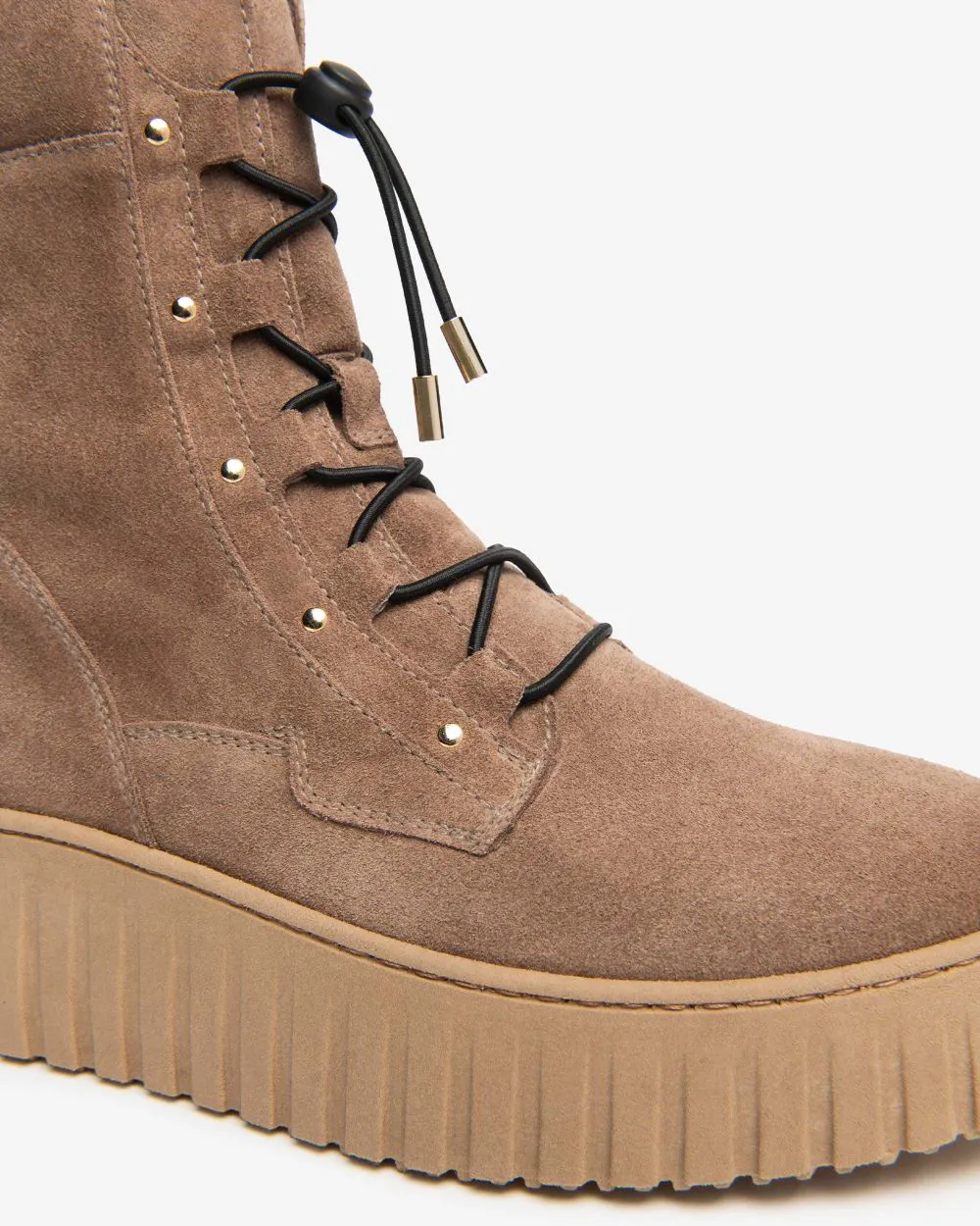 Bottines marron à plateforme femme marque NeroGiardini. Référence I61824D 442 . Disponible chez Chauss'Family magasin de chaussures à Issoire.