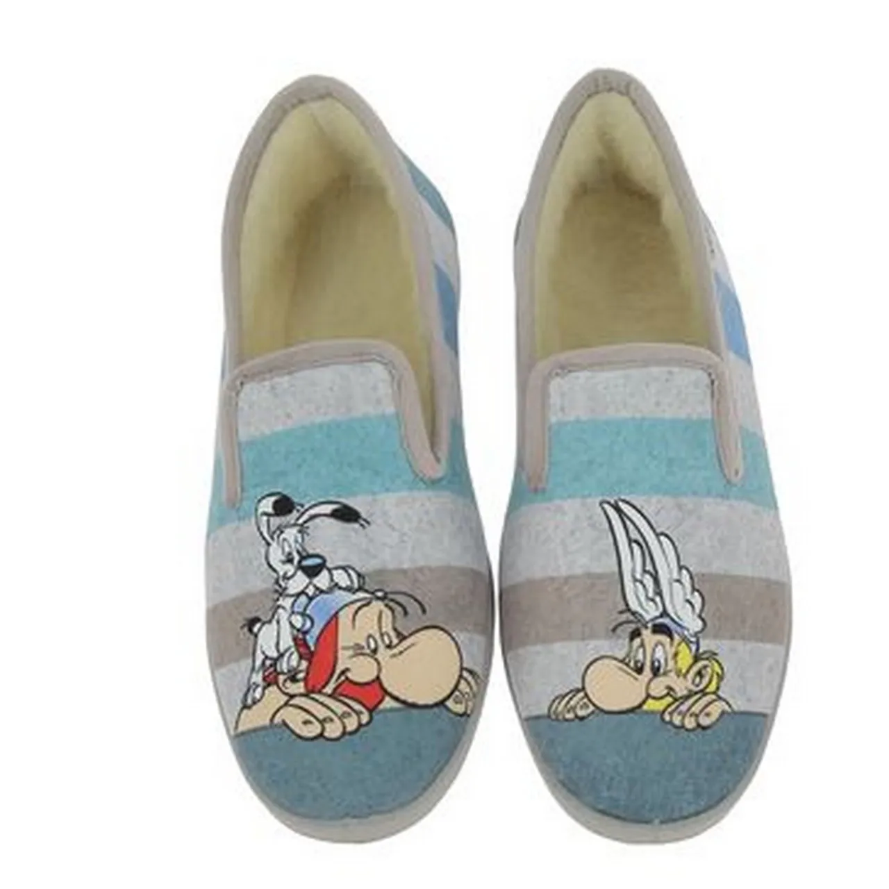 Charentaises Astérix et Obélix pour homme marque La maison de l'espadrille. Référence A53 Beige. Chauss'Family magasin de chaussures à Issoire.
