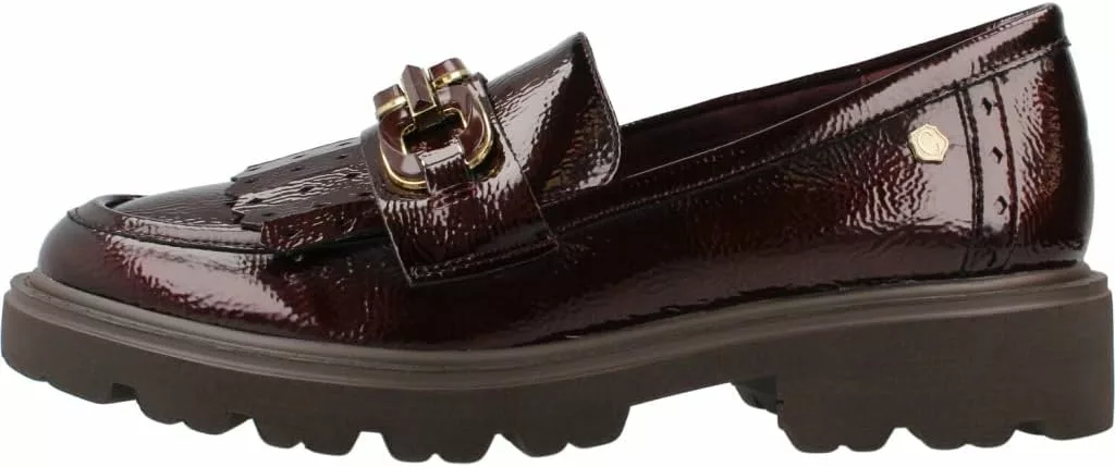Mocassins Bordeaux pour femme Carmela . Référence Zapato 164369 Bordeaux. Disponible chez Chauss'Family magasin de chaussures à Issoire.