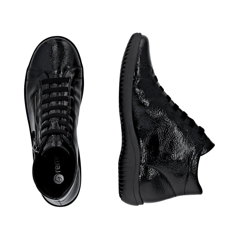 Baskets montantes noires pour femme marque Remonte. Référence D1E70-02 Noir . Disponible chez Chauss'Family magasin de chaussures à Issoire.