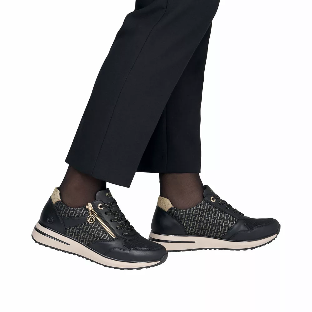 Baskets noires pailletées pour femme Remonte. Référence : D1G08-07 Noir. Disponible chez Chauss'Family magasin de chaussures à Issoire.
