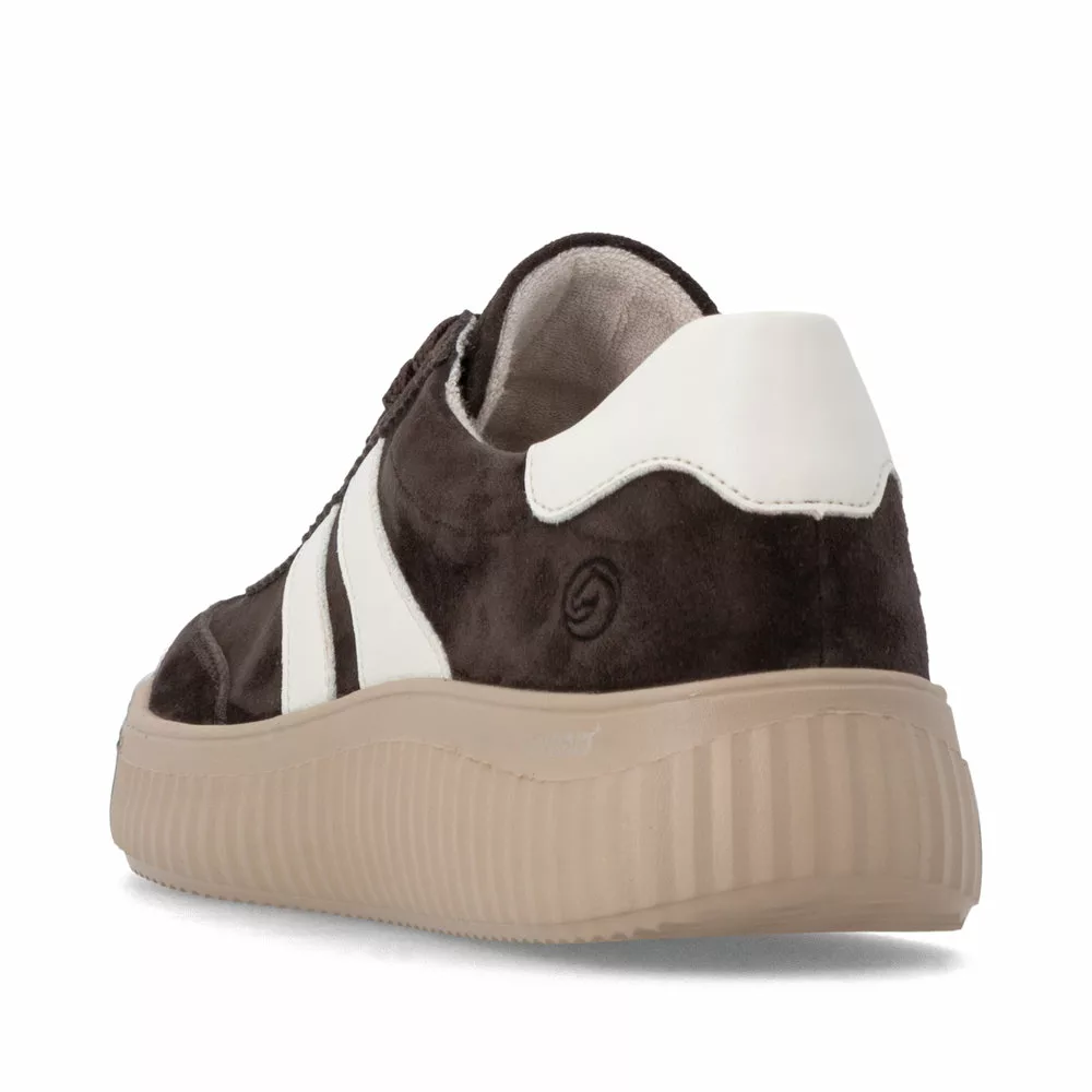 Baskets marron pour femme Remonte. Référence : D3E00-25 Marron. Disponible chez Chauss'Family magasin de chaussures à Issoire.