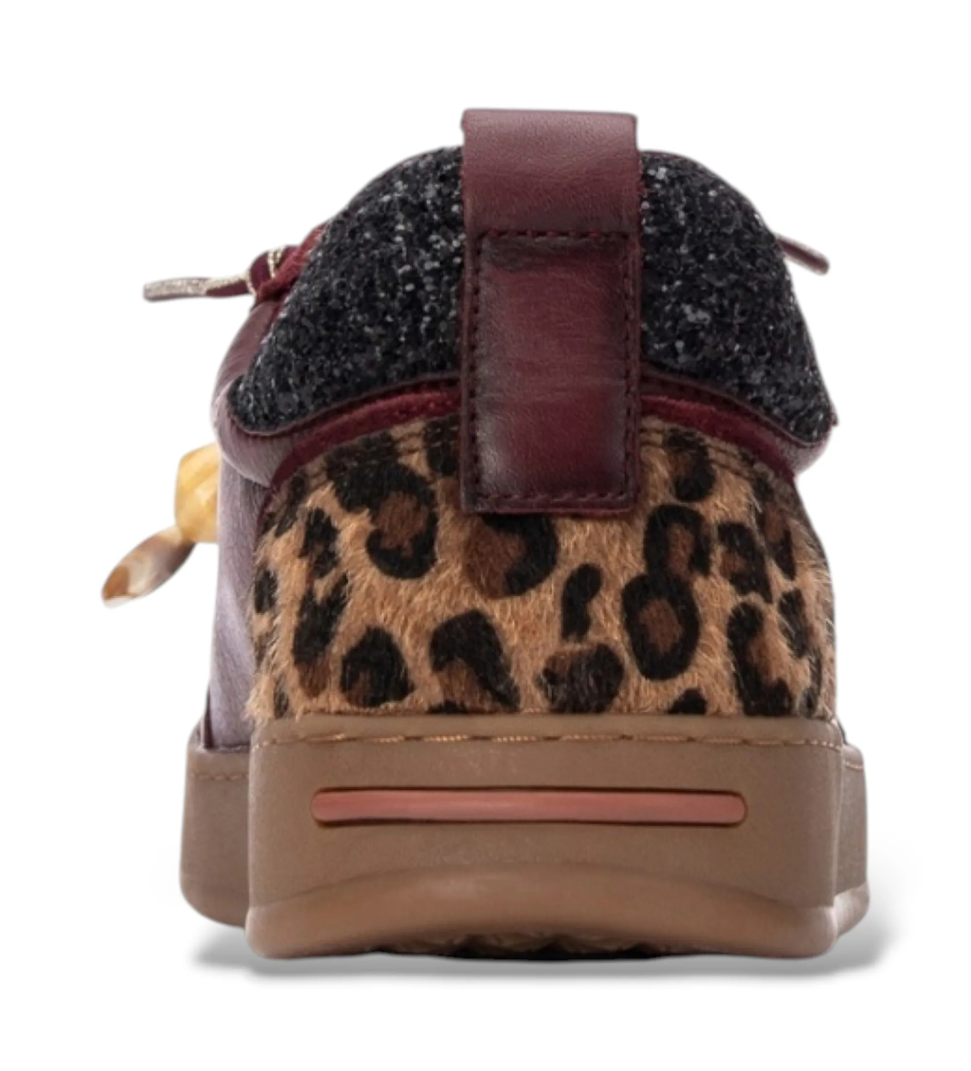 Baskets Bordeaux pour femme Carmela . Référence Zapato 164152 Bordeaux. Disponible chez Chauss'Family magasin de chaussures à Issoire.