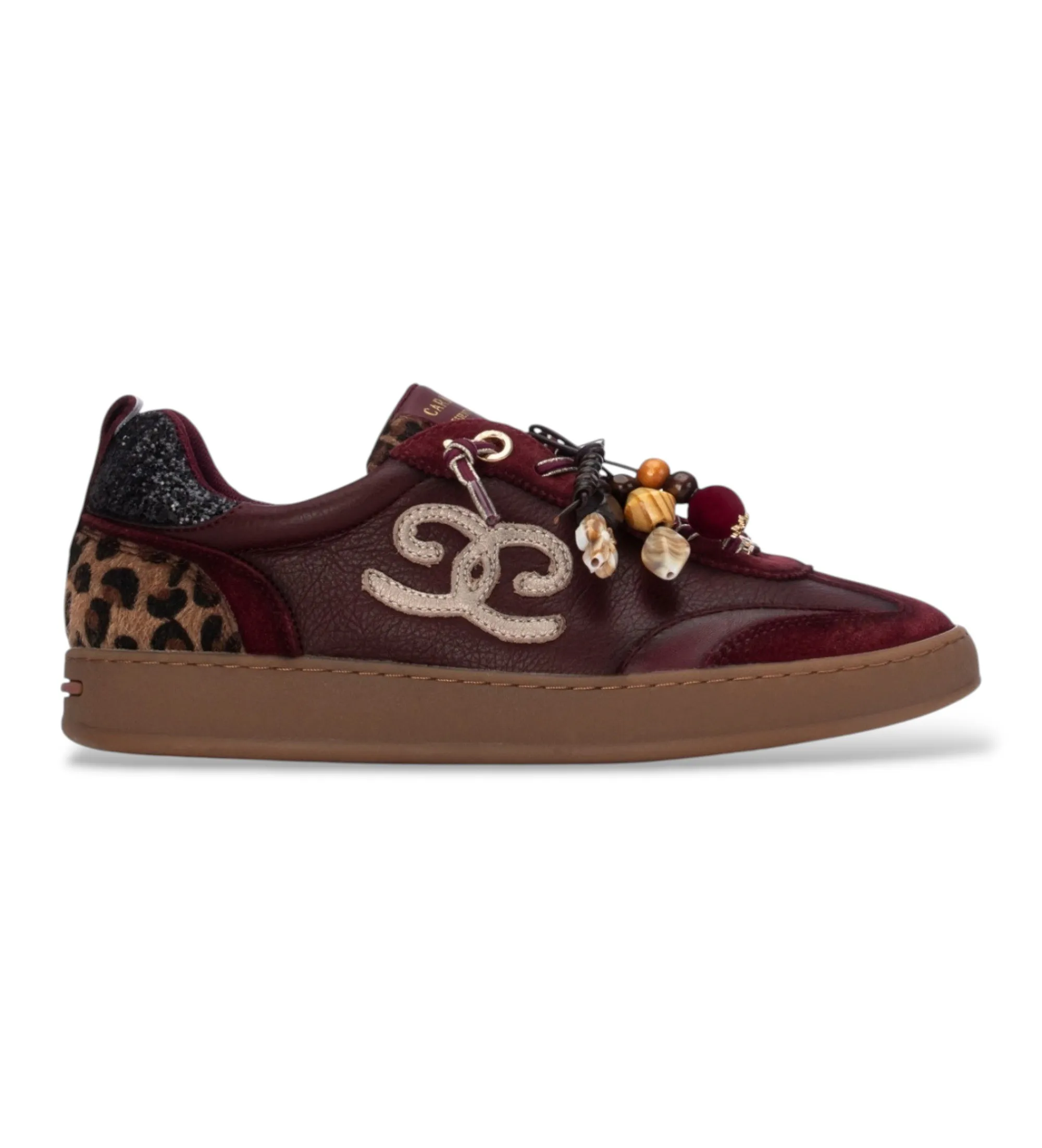 Baskets Bordeaux pour femme Carmela . Référence Zapato 164152 Bordeaux. Disponible chez Chauss'Family magasin de chaussures à Issoire.