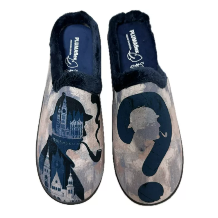 Mules motif Sherlock Holmes pour homme de la marque Plumaflex. Référence :Sherlock Holmes 12229. Chauss'Family Issoire magasin de chaussures à Issoire.