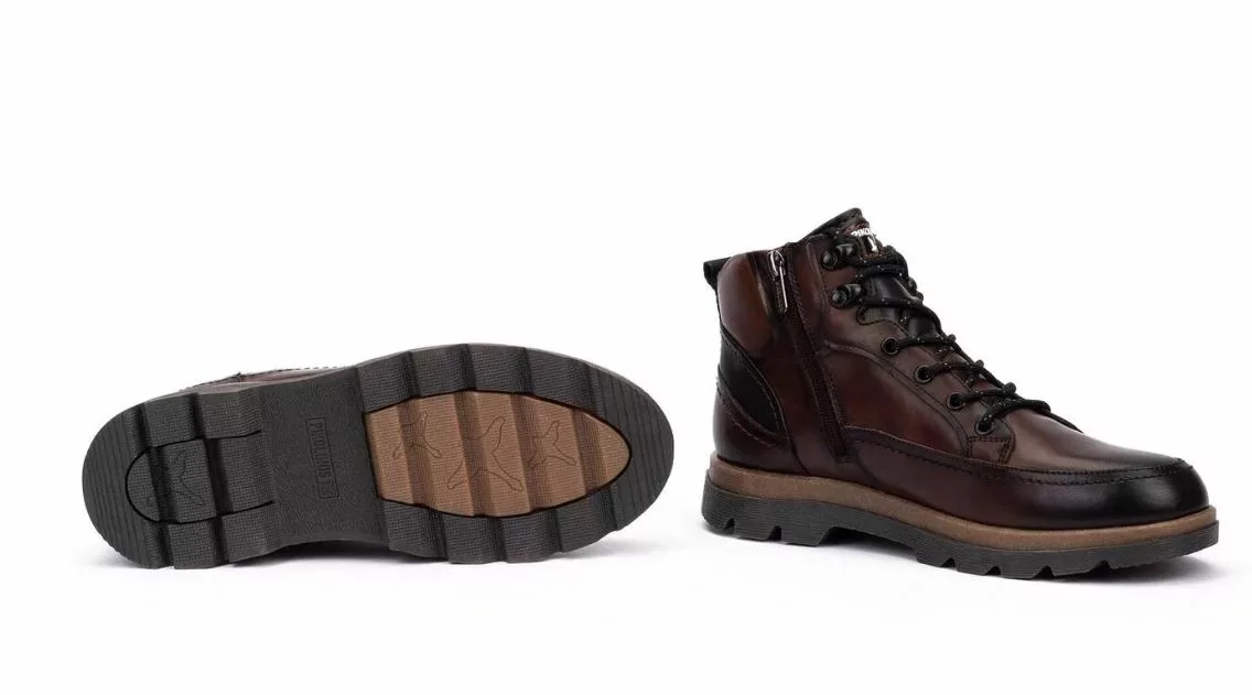 Bottines à lacets de la marque Pikolinos. Référence Vigo M3M-8107C1 Cuero. Disponible chez Chauss'Family magasin de chaussures à Issoire.