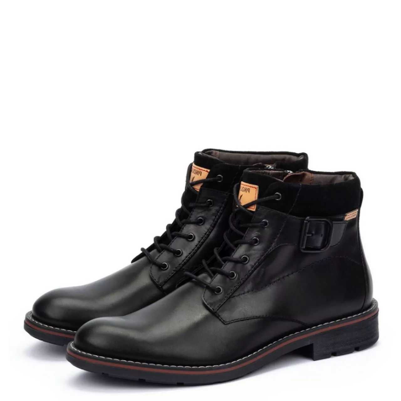Bottines noires à lacets pour homme marque Pikolinos. Référence York M2M-8045C1 Black. Disponible chez Chauss'Family magasin chaussures Issoire