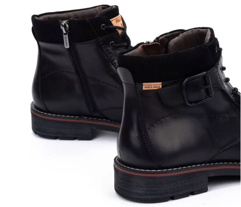 Bottines noires à lacets pour homme marque Pikolinos. Référence York M2M-8045C1 Black. Disponible chez Chauss'Family magasin chaussures Issoire