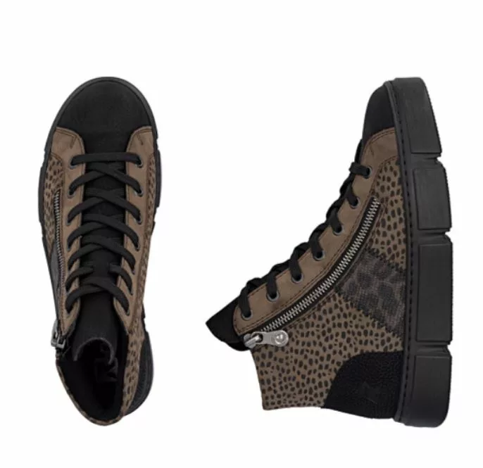 Baskets montantes marron imprimées pour femme marque Rieker. Référence N5931-25 Marron . Disponible chez Chauss'Family magasin de chaussures Issoire
